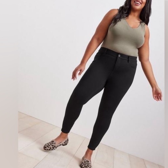 Torrid Bombshell Skinny Ponte Pant Black Sz 22 - Picture 9 of 11